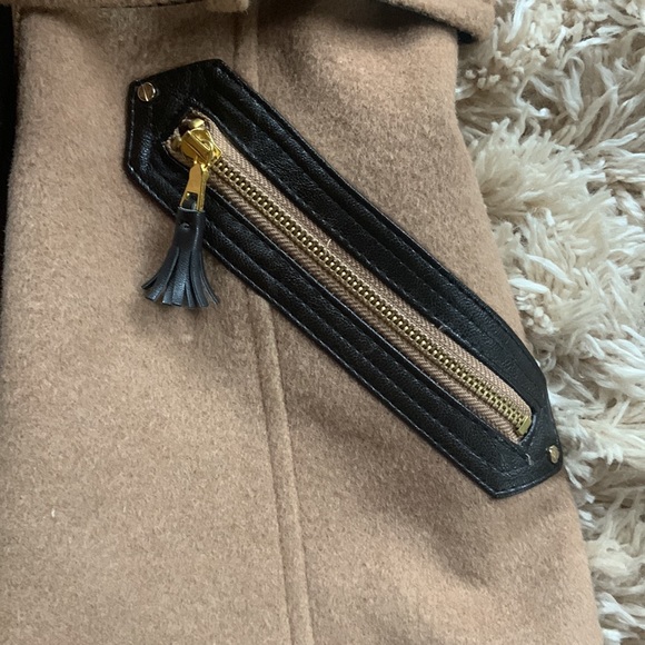 Via Spiga Asymmetrical Faux-Fur-Collar Coat 6 - Picture 7 of 14